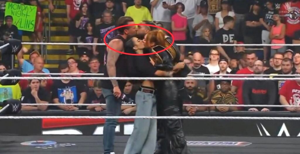 Seth Rollins & CM Punk’s match about to end like this