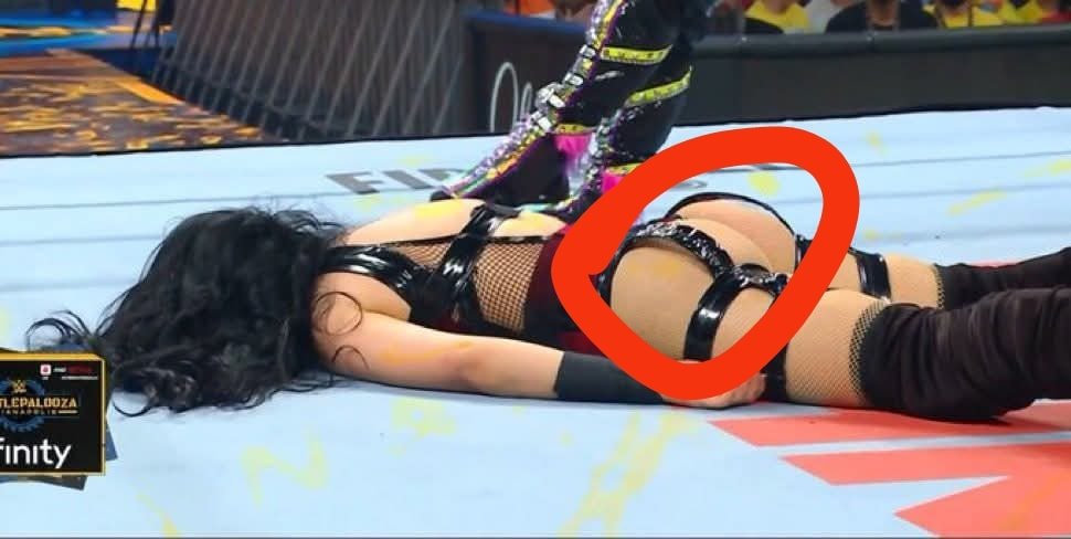 Stephanie Vaquer  a 400 word