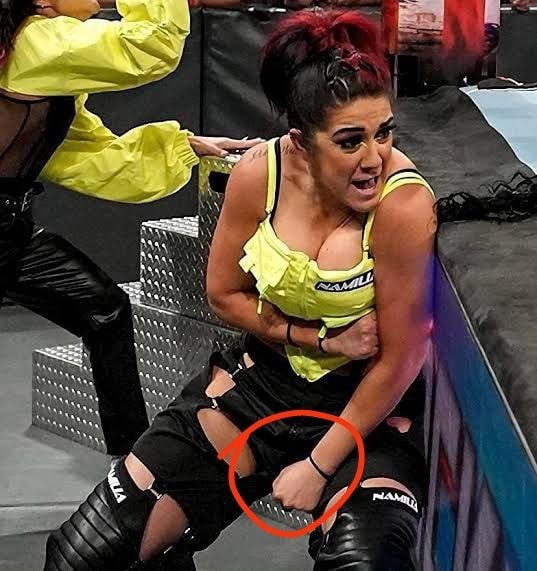 OMG Embarrassing Moment for Bayley
